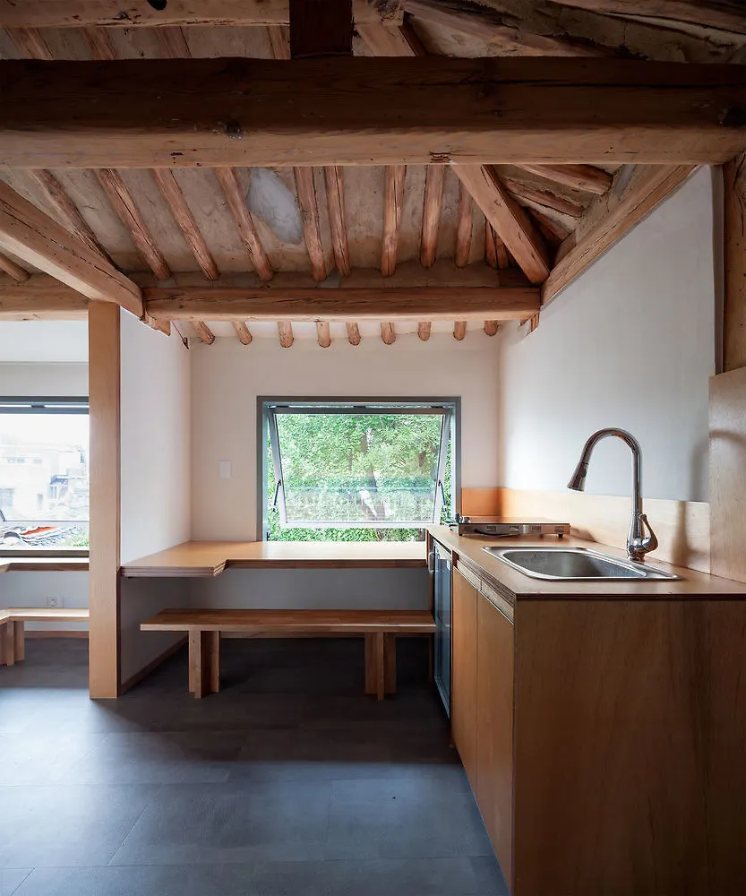 Side Hanok Residence Seoul South Korea